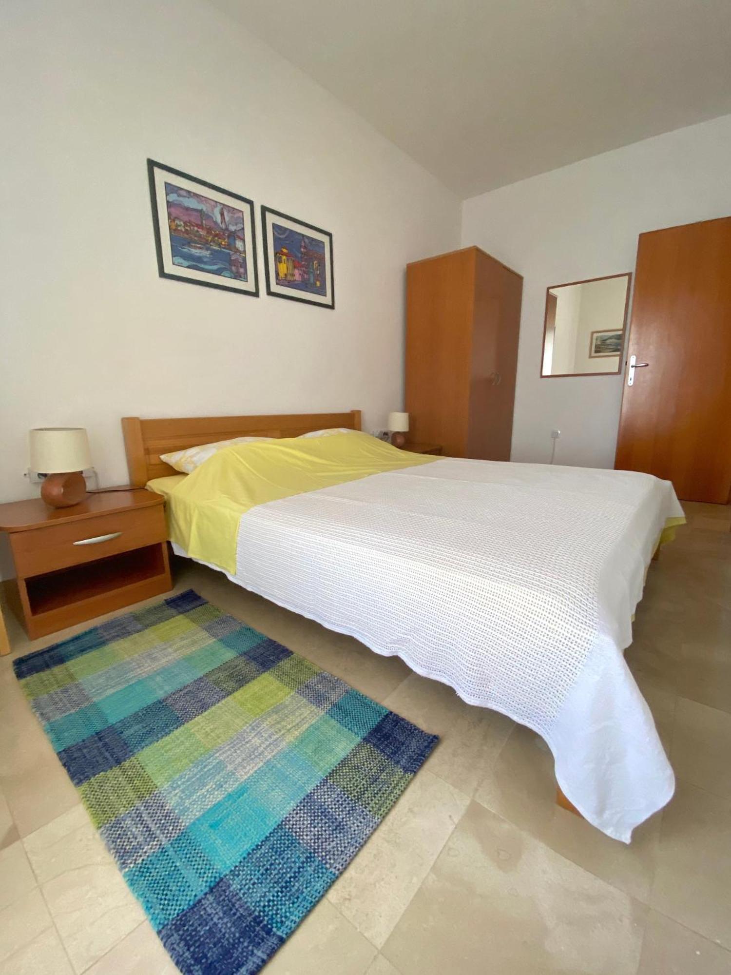 Apartments Ante Podaca Exterior photo